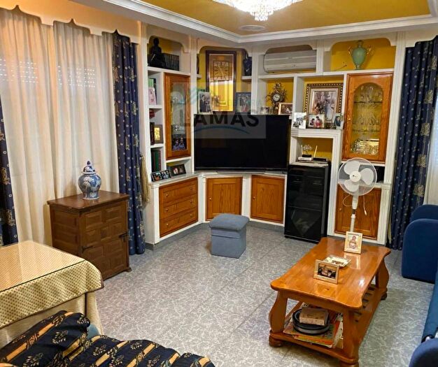 Casas en venta y pisos alquiler - 3