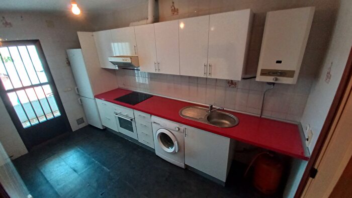 Casas en venta y pisos alquiler - 1