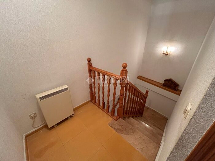 Casas en venta y pisos alquiler - 2