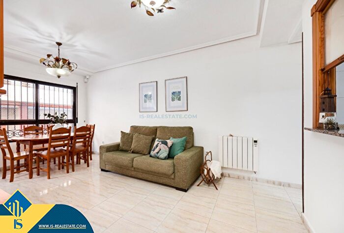 Casas en venta y pisos alquiler - 2