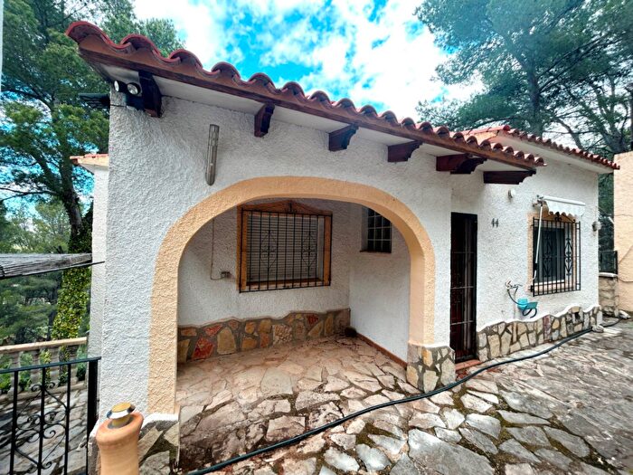 Casa en venta en Parcent, Alicante de 3 habitaciones