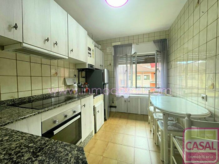 Casas en venta y pisos alquiler - 1