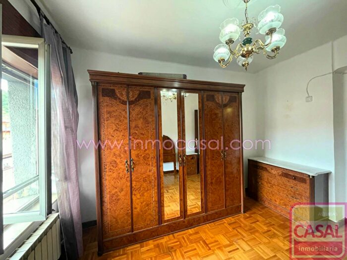 Casas en venta y pisos alquiler - 3