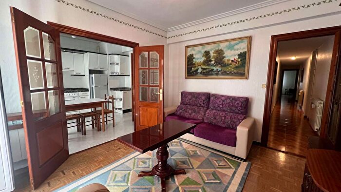 Casas en venta y pisos alquiler - 1