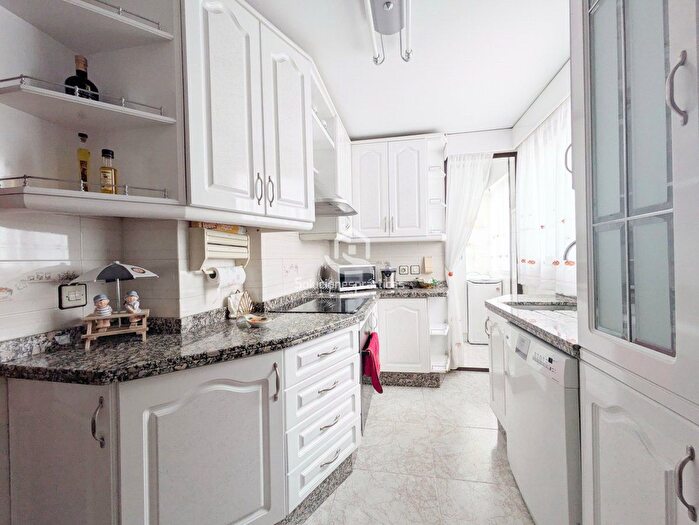 Casas en venta y pisos alquiler - 2