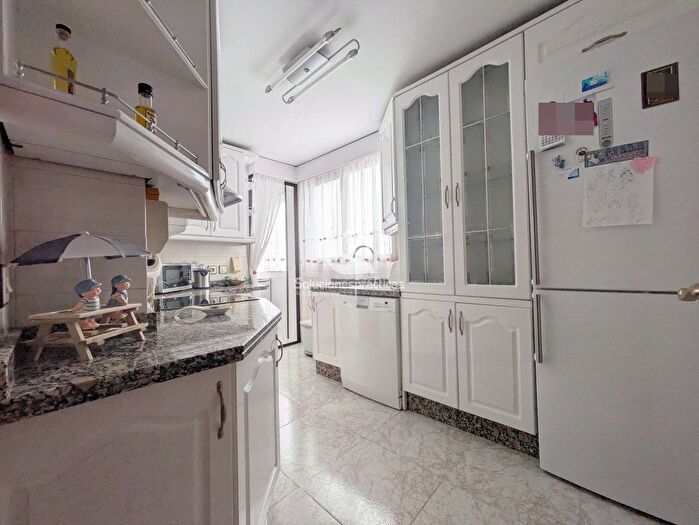 Casas en venta y pisos alquiler - 3