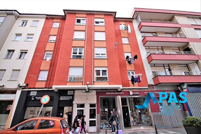Casas en venta y pisos alquiler - 1