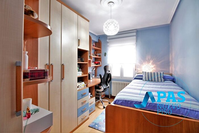 Casas en venta y pisos alquiler - 2