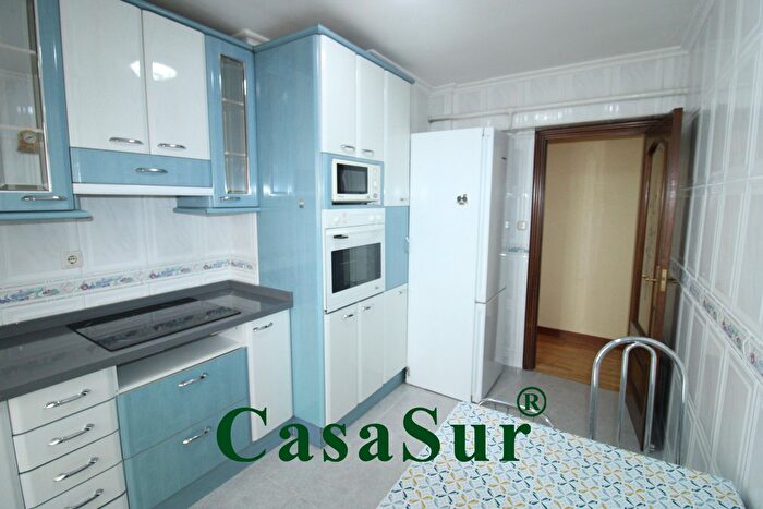 Casas en venta y pisos alquiler - 3