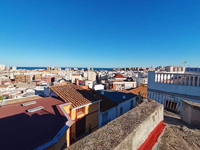 Casas en venta y pisos alquiler - 1