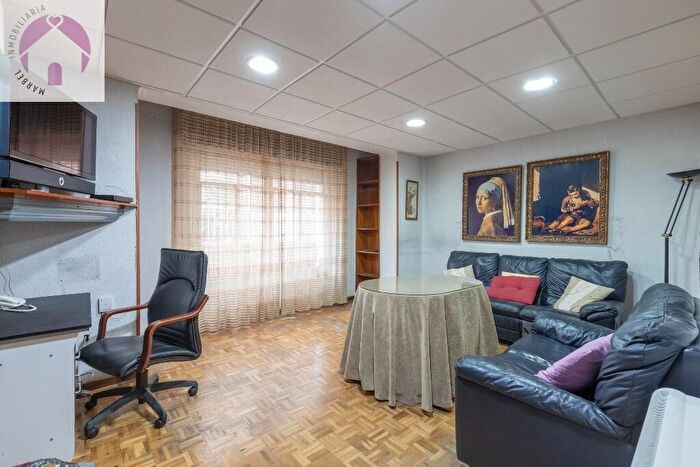 Casas en venta y pisos alquiler - 2