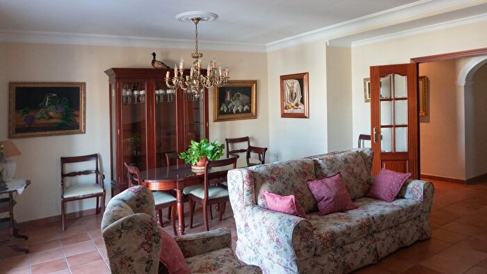 Piso en venta en El Rocío La Milagrosa, Jerez de la Frontera de 4 habitaciones