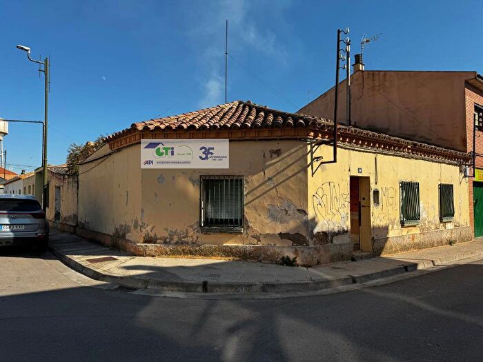 Casa en venta en Villanueva de Gállego, Zaragoza de 6 habitaciones