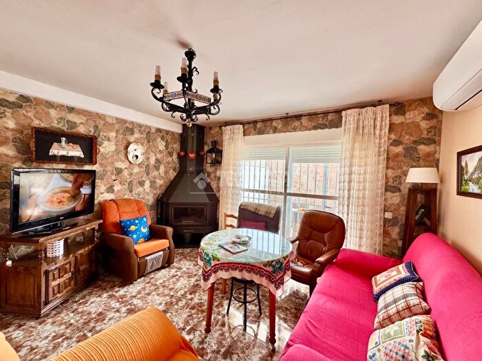 Casas en venta y pisos alquiler - 2
