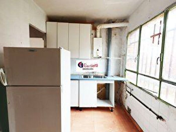Casas en venta y pisos alquiler - 2