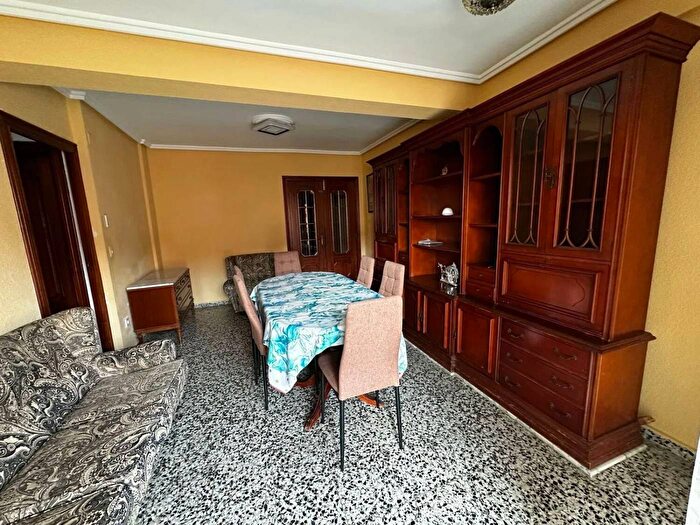 Piso en alquiler en Comunitat Valenciana, València de 4 habitaciones
