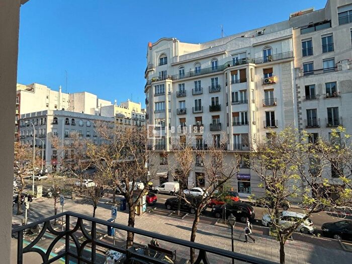 Piso en alquiler en Retiro, Ibiza de Madrid de 3 habitaciones