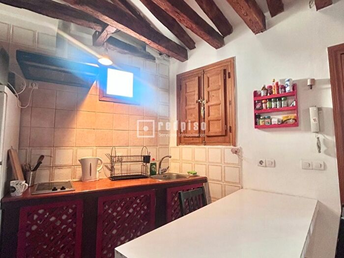 Casas en venta y pisos alquiler - 3