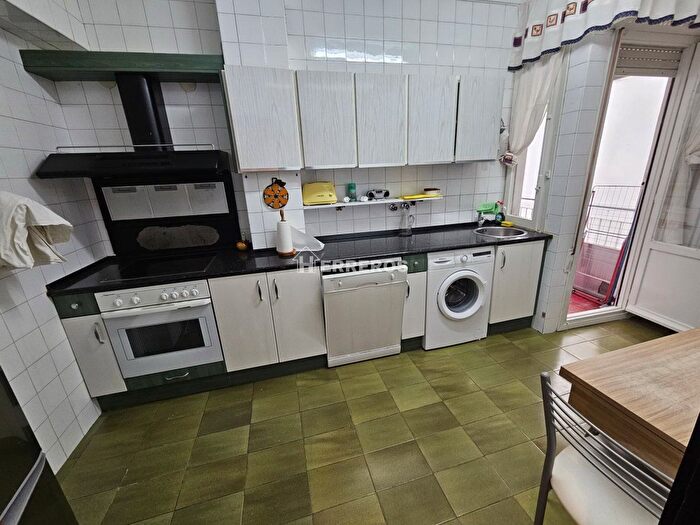 Casas en venta y pisos alquiler - 2