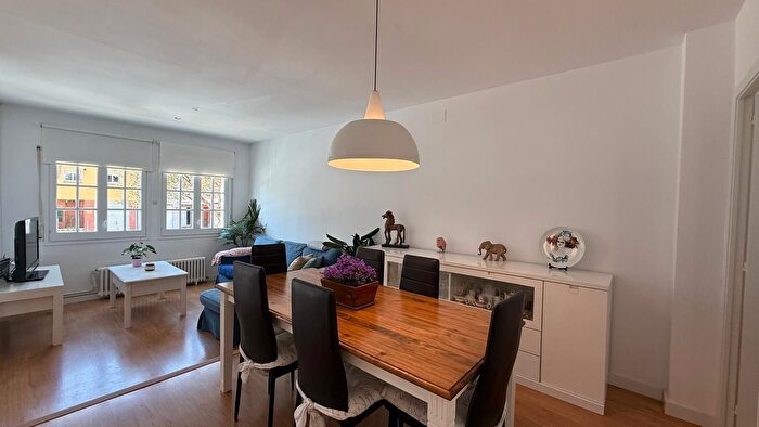 Casas en venta y pisos alquiler - 2