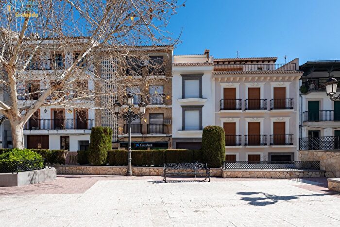 Piso en venta en Algarinejo, Granada de 4 habitaciones