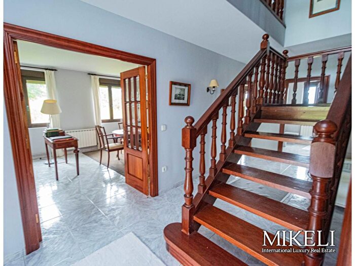 Casas en venta y pisos alquiler - 3