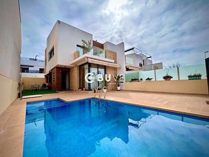 Casas en venta y pisos alquiler - 1