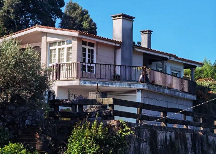 Casa en venta en Tui, Pontevedra de 4 habitaciones