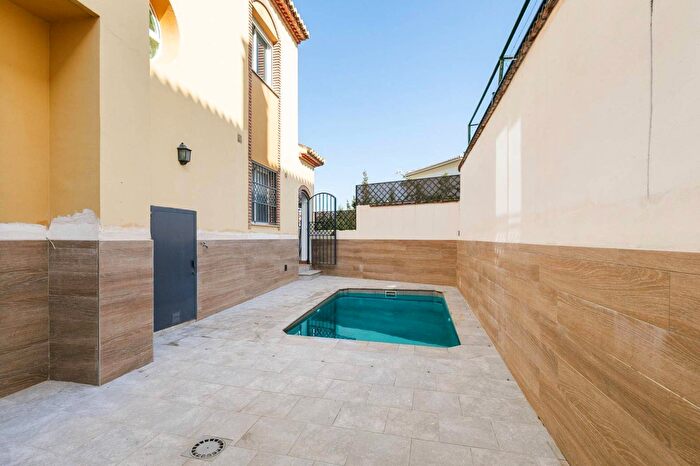 Casas en venta y pisos alquiler - 3