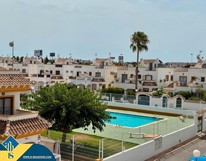 Casa en venta en Zona Carrefour Urbanizaciones, Torrevieja de 3 habitaciones