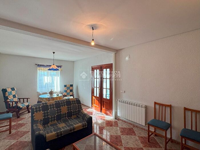 Casas en venta y pisos alquiler - 2