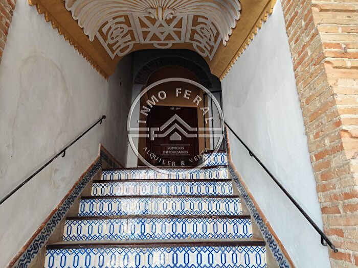 Casas en venta y pisos alquiler - 3