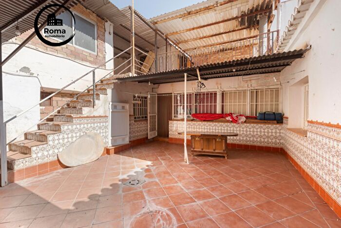 Casas en venta y pisos alquiler - 3