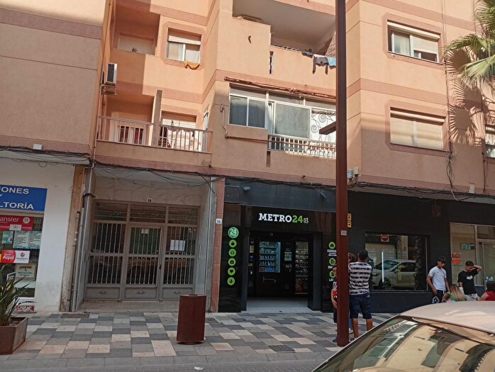 Casas en venta y pisos alquiler - 1