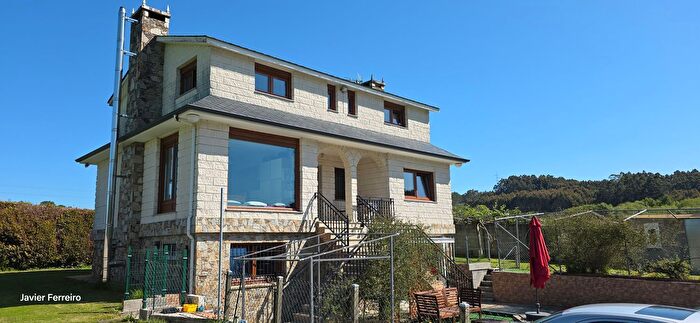 Casa en venta en Paderne, A Coruña de 4 habitaciones