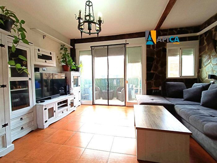Casas en venta y pisos alquiler - 1