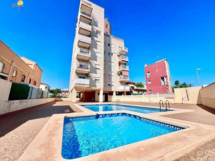 Piso en venta en Comunitat Valenciana, Alicante de 3 habitaciones
