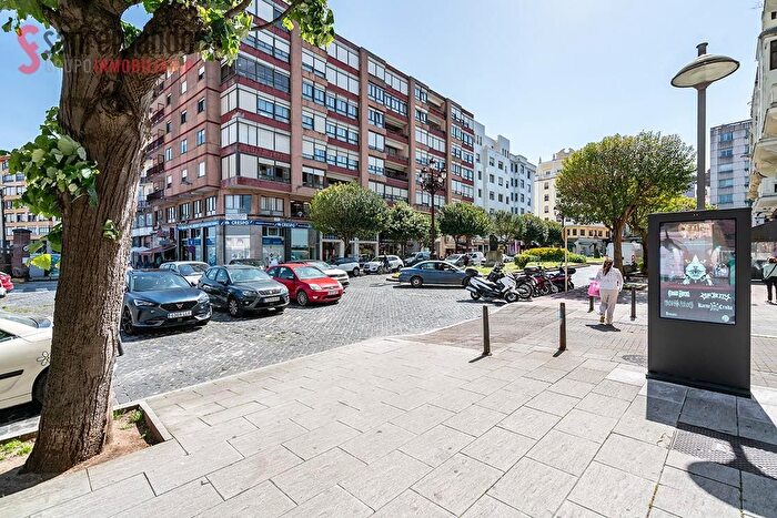 Casas en venta y pisos alquiler - 1