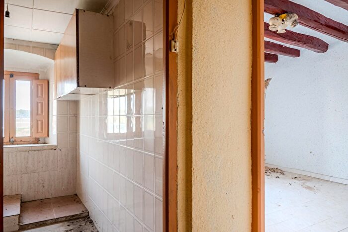 Casas en venta y pisos alquiler - 3