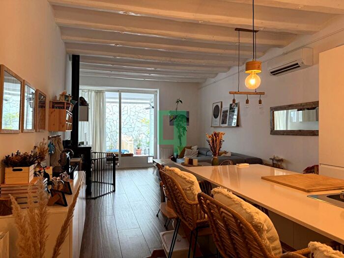 Casas en venta y pisos alquiler - 1