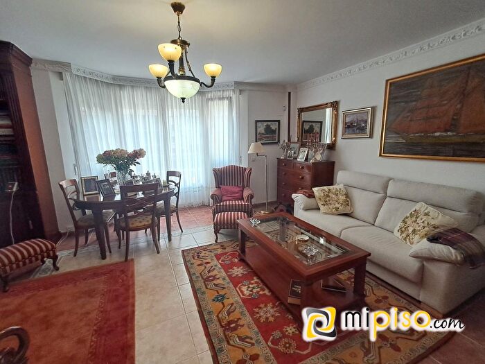 Casas en venta y pisos alquiler - 3