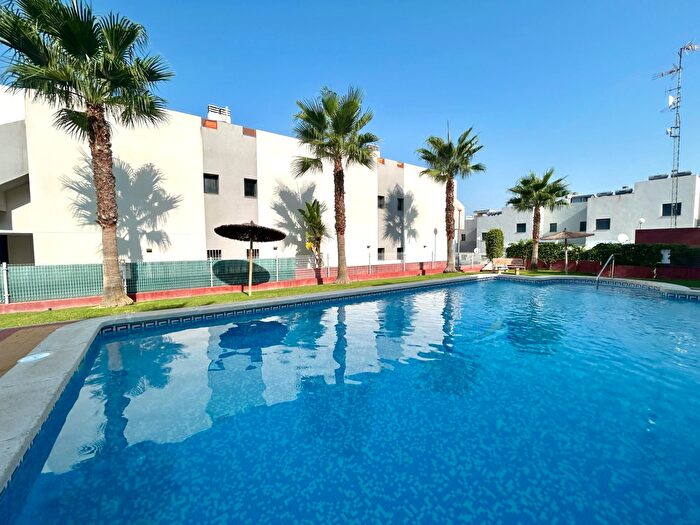 Piso en venta en Orihuela Costa, La Florida de 2 habitaciones