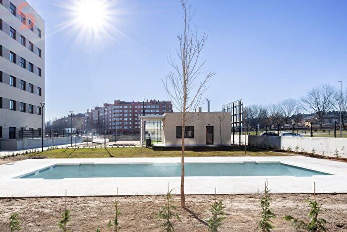 Piso en alquiler en La Victoria Puente Jardín, Valladolid Capital de 2 habitaciones