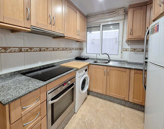 Casas en venta y pisos alquiler - 3