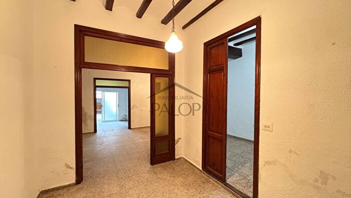 Casas en venta y pisos alquiler - 1