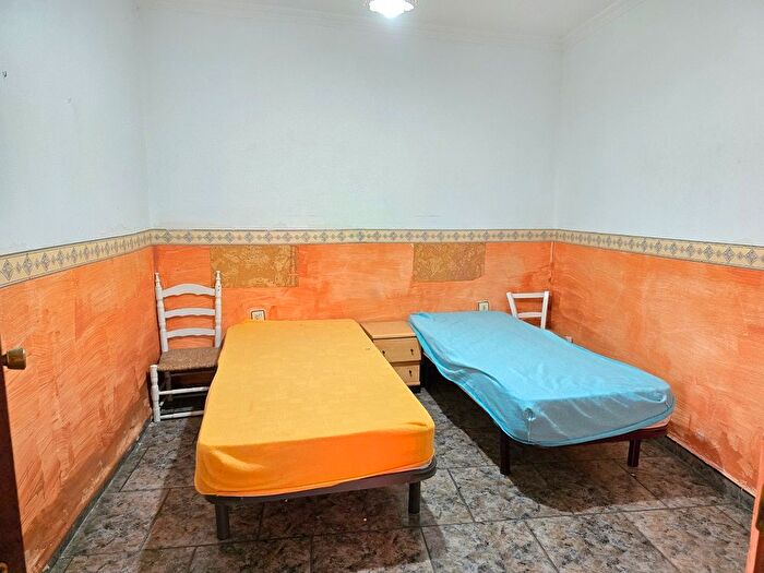 Casas en venta y pisos alquiler - 2