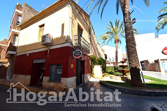 Casas en venta y pisos alquiler - 3