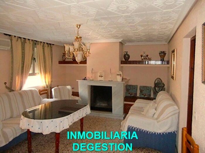Casas en venta y pisos alquiler - 2