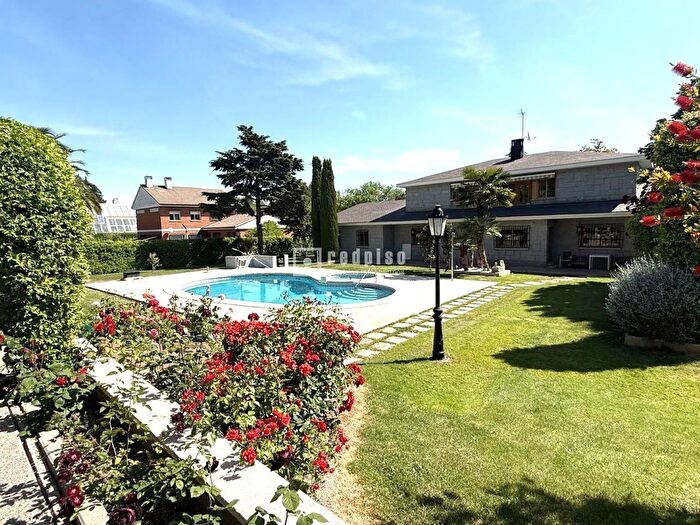 Casas en venta y pisos alquiler - 1