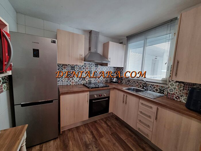 Casas en venta y pisos alquiler - 3